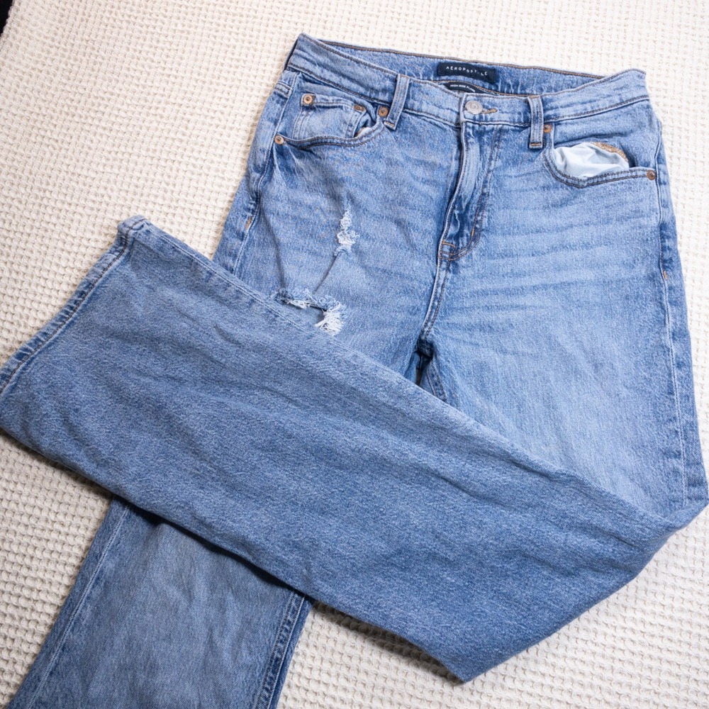 Aeropostale Womens High Rise Flare Jeans Light Wash Distressed Blue Denim 27x30